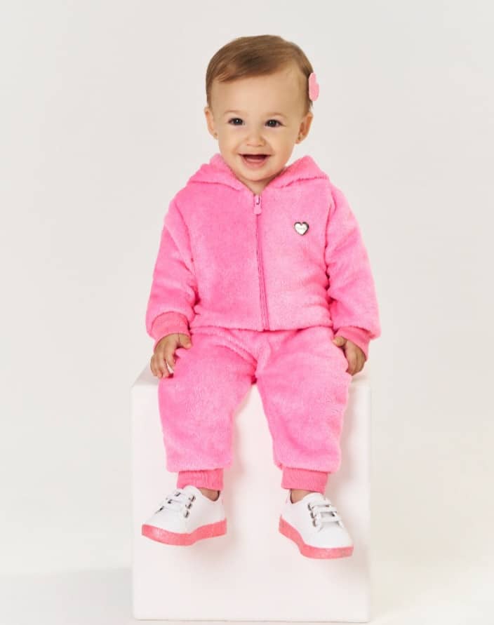 Conjunto baby em pelo com capuz