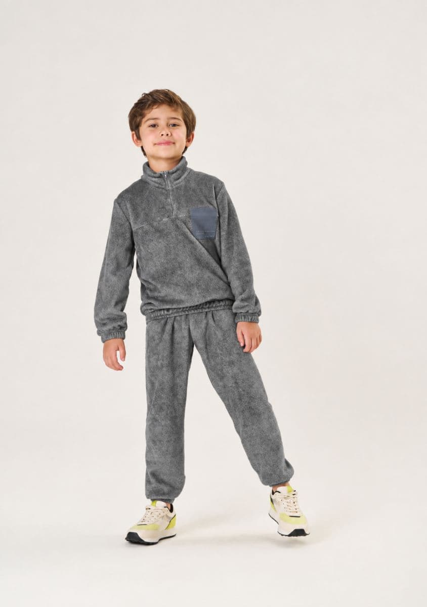 Conjunto com gola em pelo Tileesul